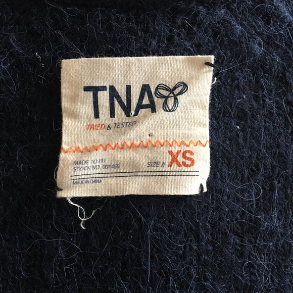 Aritzia TNA sea to sky zipper cardigan - Picture 5 of 6